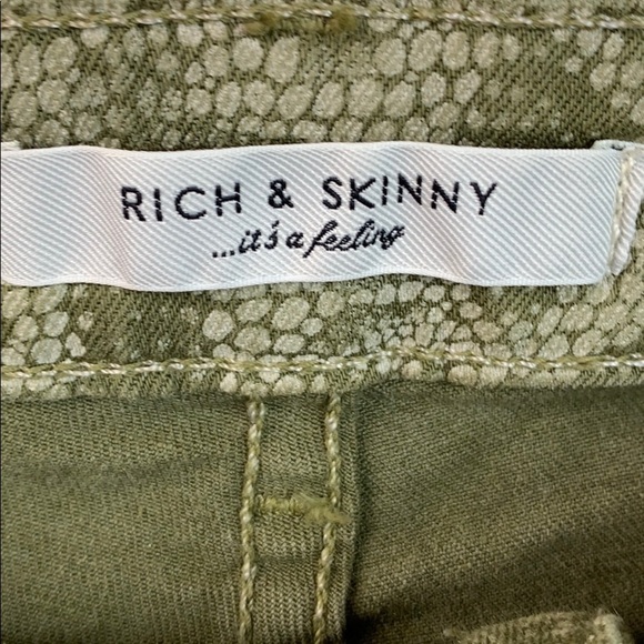 Rich & Skinny python print stretch denim pants EUC - Picture 4 of 8